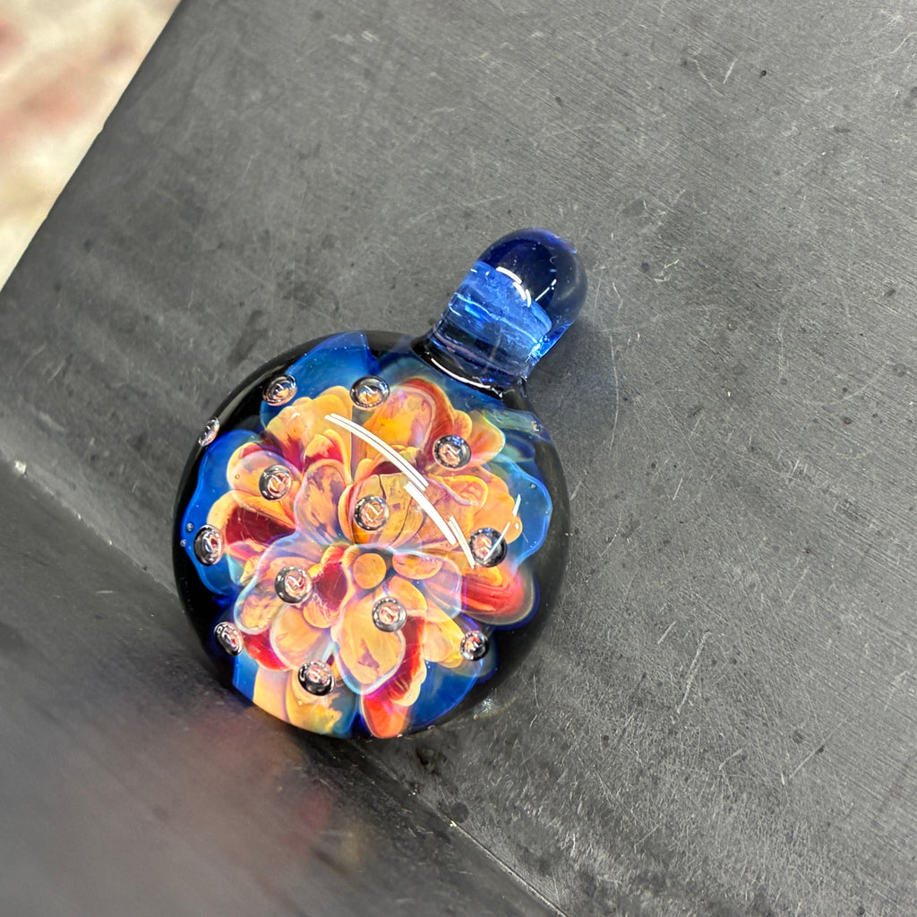 Nebula Air Trap Pendant